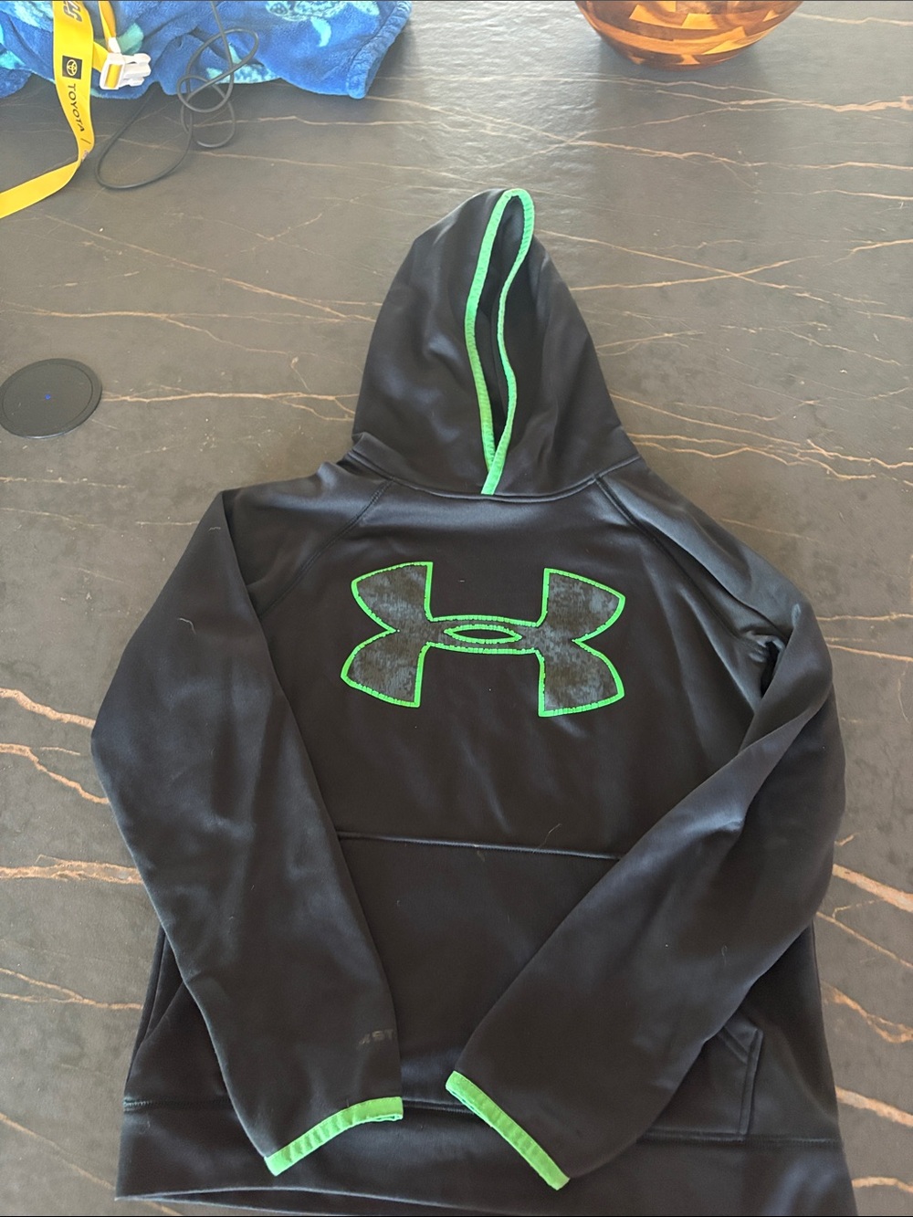 boys under armour hoodie